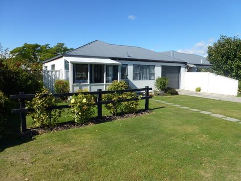 13A Orchard Drive, Alexandra