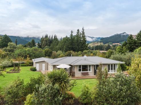 49 River Terrace Road, Brightwater