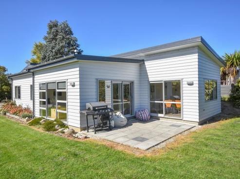 1427 Coast Road, Karitane