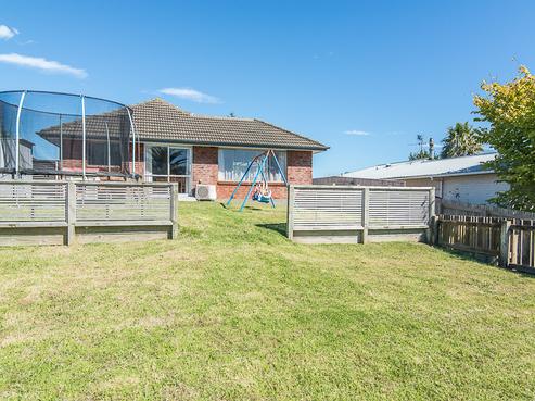 12 Chums Road, Paraparaumu Beach
