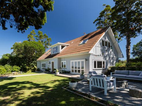 1 Tanekaha Road, Titirangi