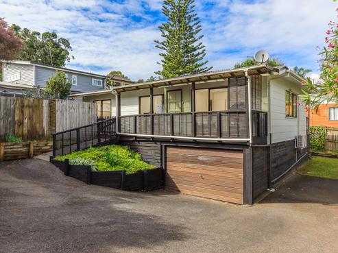24A Selwyn Crescent, Forrest Hill