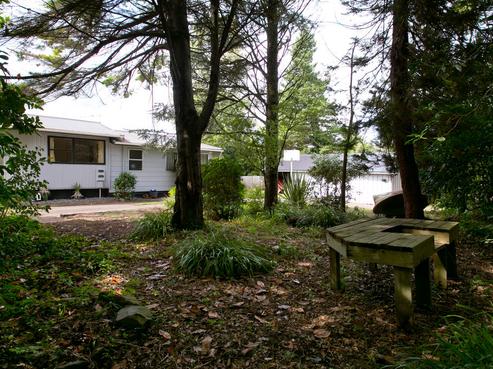 884 River Road, Broadlands Forest