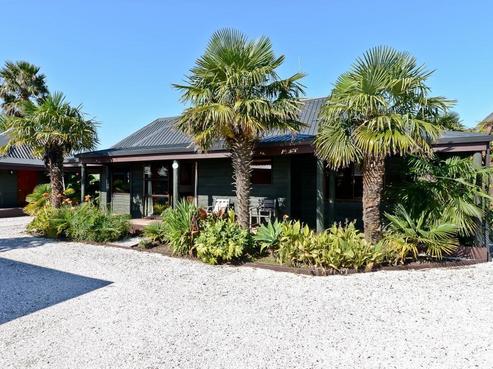 6/223 Main Road, Tairua