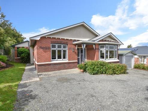 72 Rockside Road, Glenleith