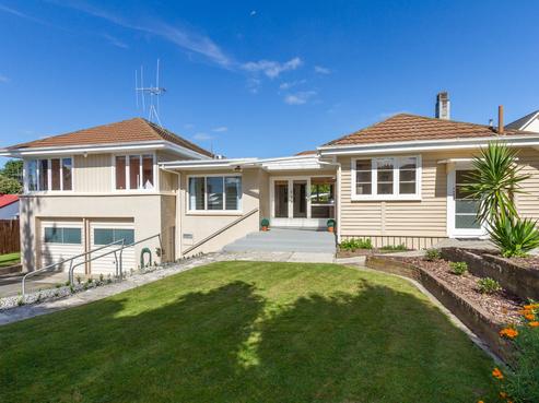 12A Te Aroha Street, Hamilton East