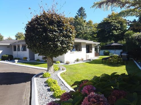 9 Byron Place, Stoke