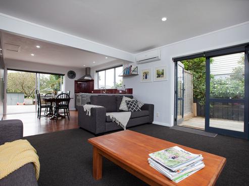 15 Karaka Street, Merrilands