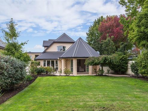 60 Hawthorne Street, Strowan