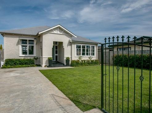 83 Wellesley Road, Napier South