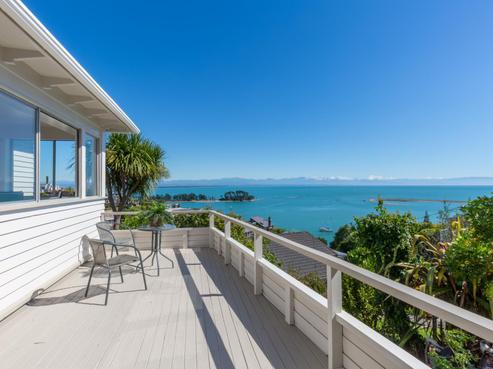 122 Queens Road, Stepneyville