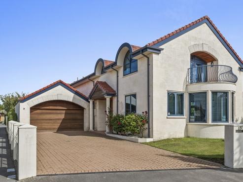 15 Chateau Drive, Burnside