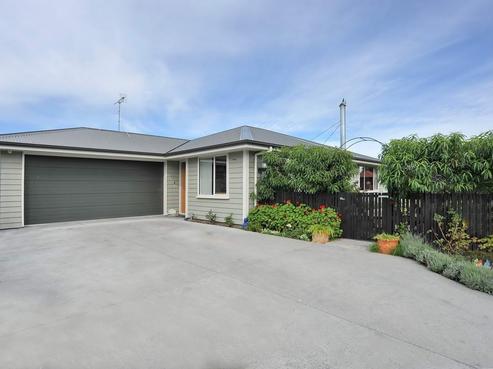 1/7 Wineberry Avenue, Amberley