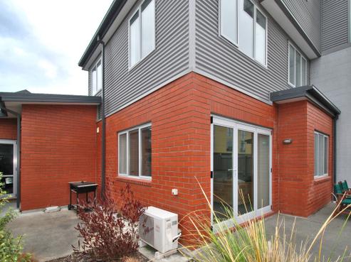 48E Champion Street, Edgeware