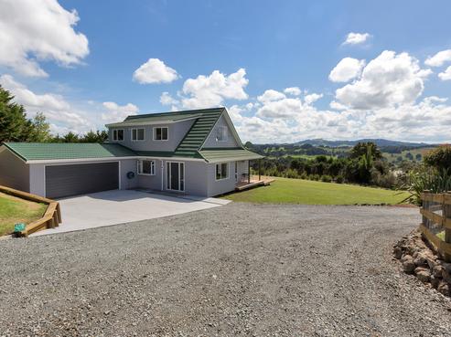 200 Gray Road, Kamo