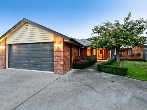 92 Wentworth Drive, Rototuna North