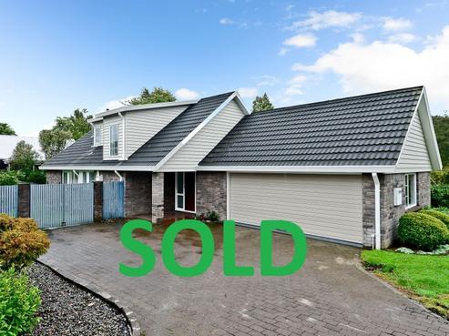 24 Brookview Court, Queenwood