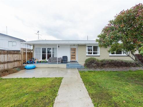 127 Redwood Street, Redwoodtown