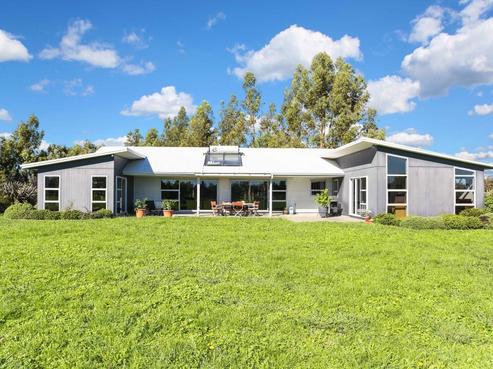 149 Longlands Road East, Longlands