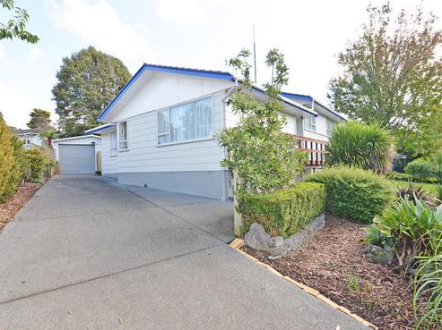 20 The Grove, Titirangi
