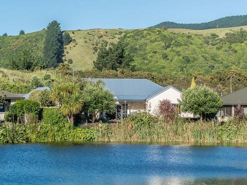37 Lorna Irene Drive, Raumati South