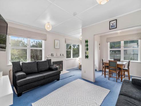 2 Cochrane Street, Fairy Springs