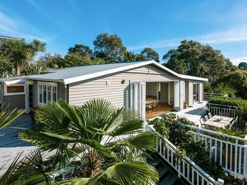 22 Bay Road, Ostend