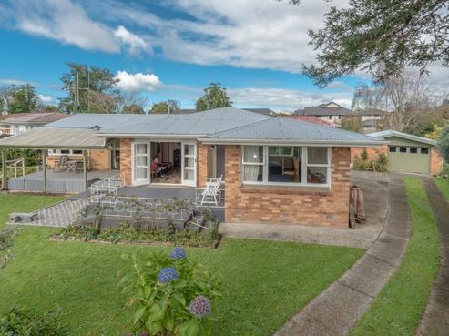 11 Gazeley Avenue, Silverdale