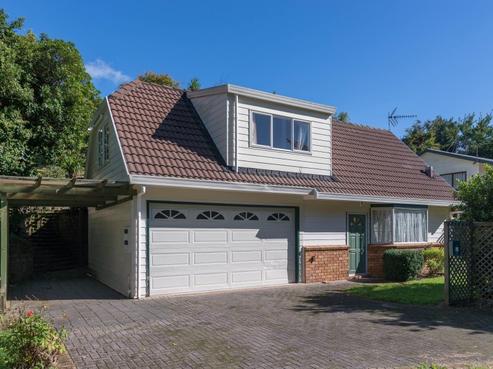 15 Tihi Road, Springfield