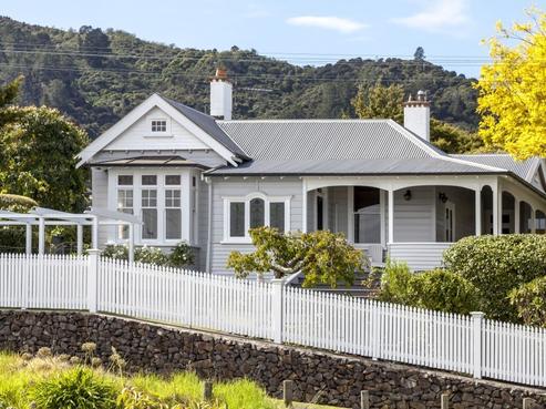 101 Hape Road, Thames