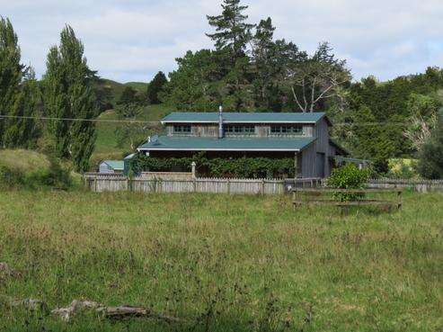 1263 Oruru Road, Peria