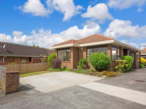 6A Mirabell Place, Golflands