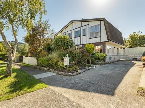 21A Amber Grove, Birchville