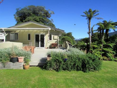 10 Stuart Street, Kokatahi