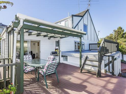 12 Jacaranda Grove, Maungaraki
