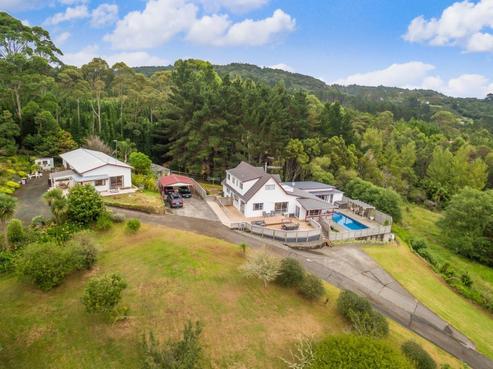 66 Anzac Valley Road, Waitakere