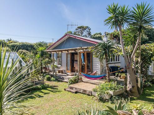 72 The Parade, Paekakariki