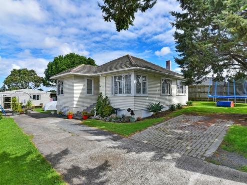 56 Firth Crescent, Otara