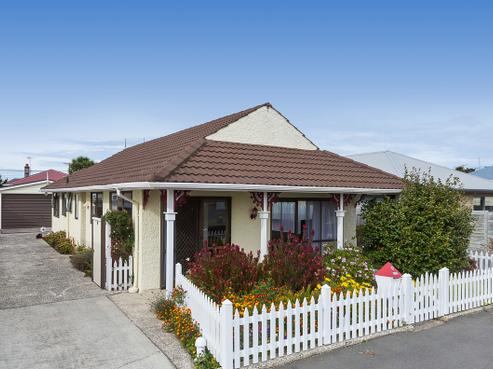 17 Douglas Street, Saint Kilda
