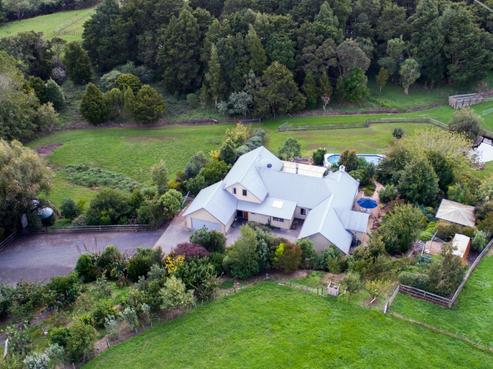 920 Old North Road, Waimauku