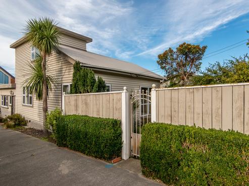61A Main Road, Redcliffs