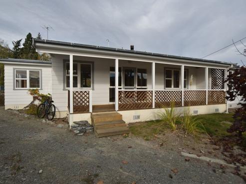 35 Jollie Road, Twizel