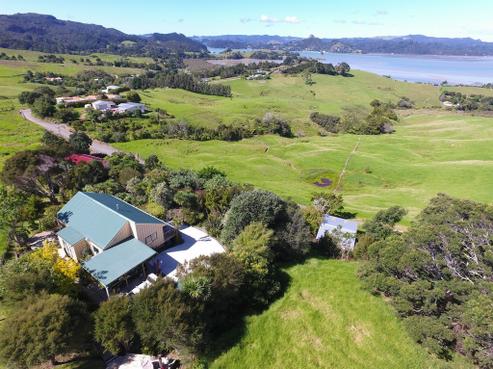 110 Gangway Road, Taupo Bay/Totara North