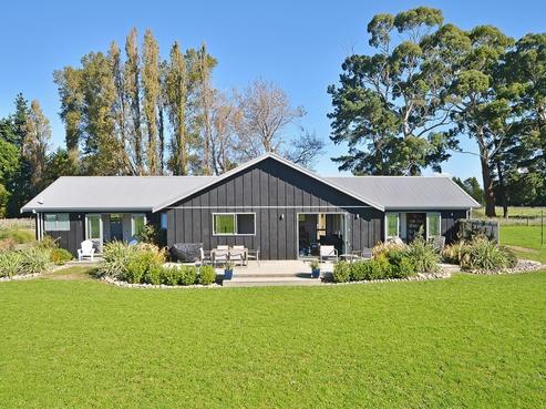 95 Willow Park Drive, Opaki