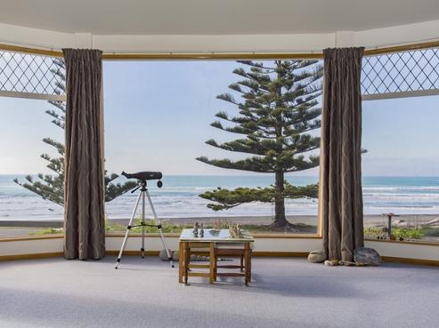 6 Cathedral Road, Gore Bay