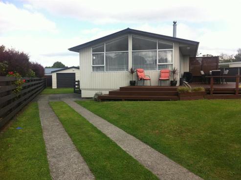 5 Chartwell Drive, Eltham