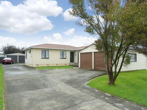 363 Kennedy Road, Pirimai