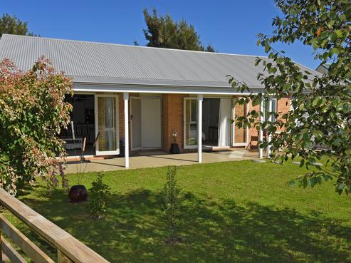 7 Orchard Road, Greytown