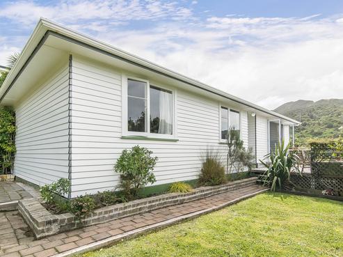 5 Doris Gordon Crescent, Crofton Downs