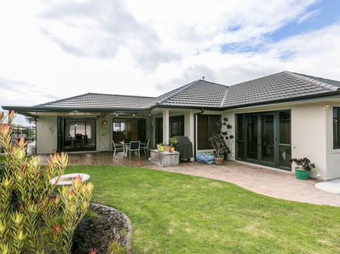 16 Olive Grove, Havelock North